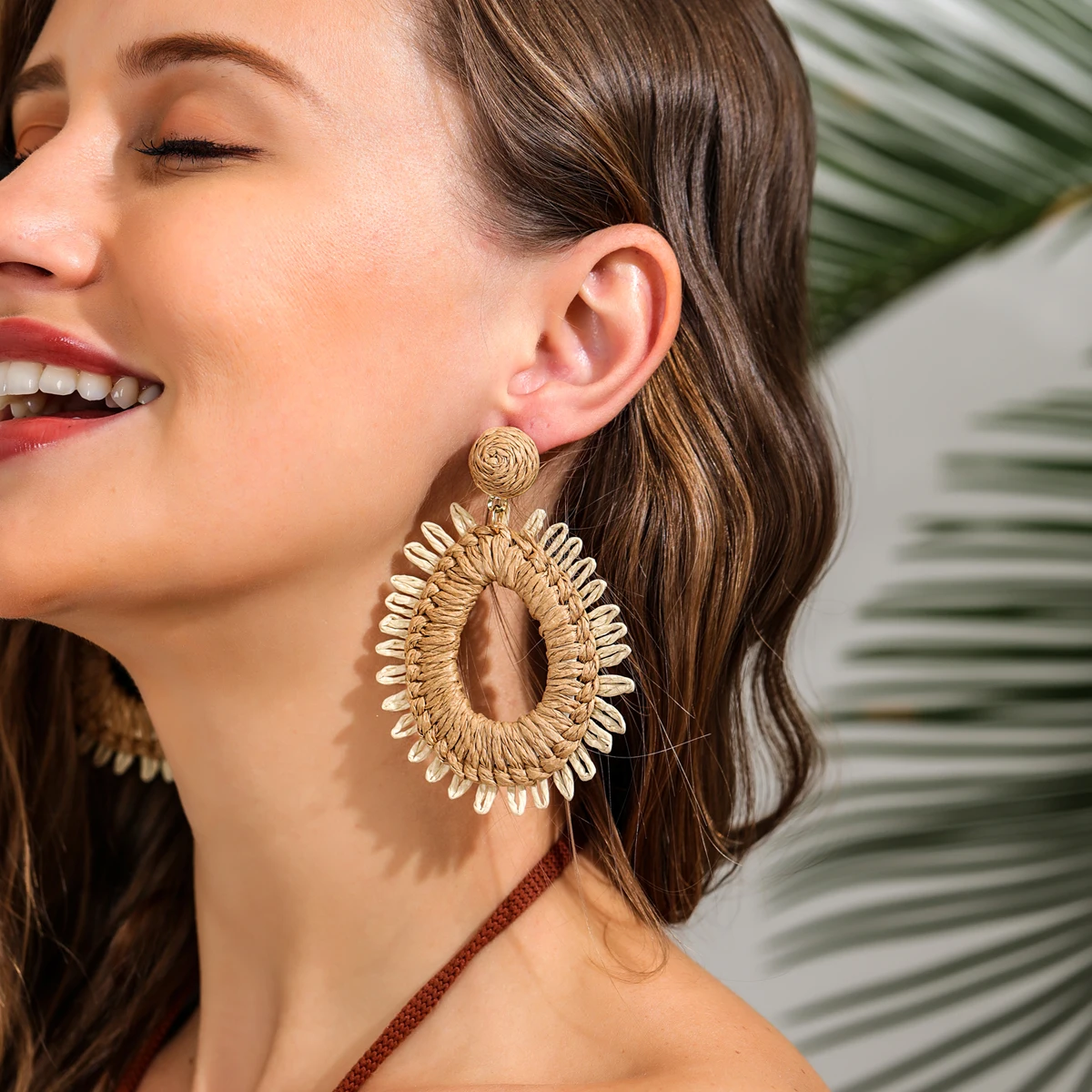 Pendientes de lujo con flecos trenzados de rafia floral bohemio, perfectos para uso diario y ocasiones especiales.