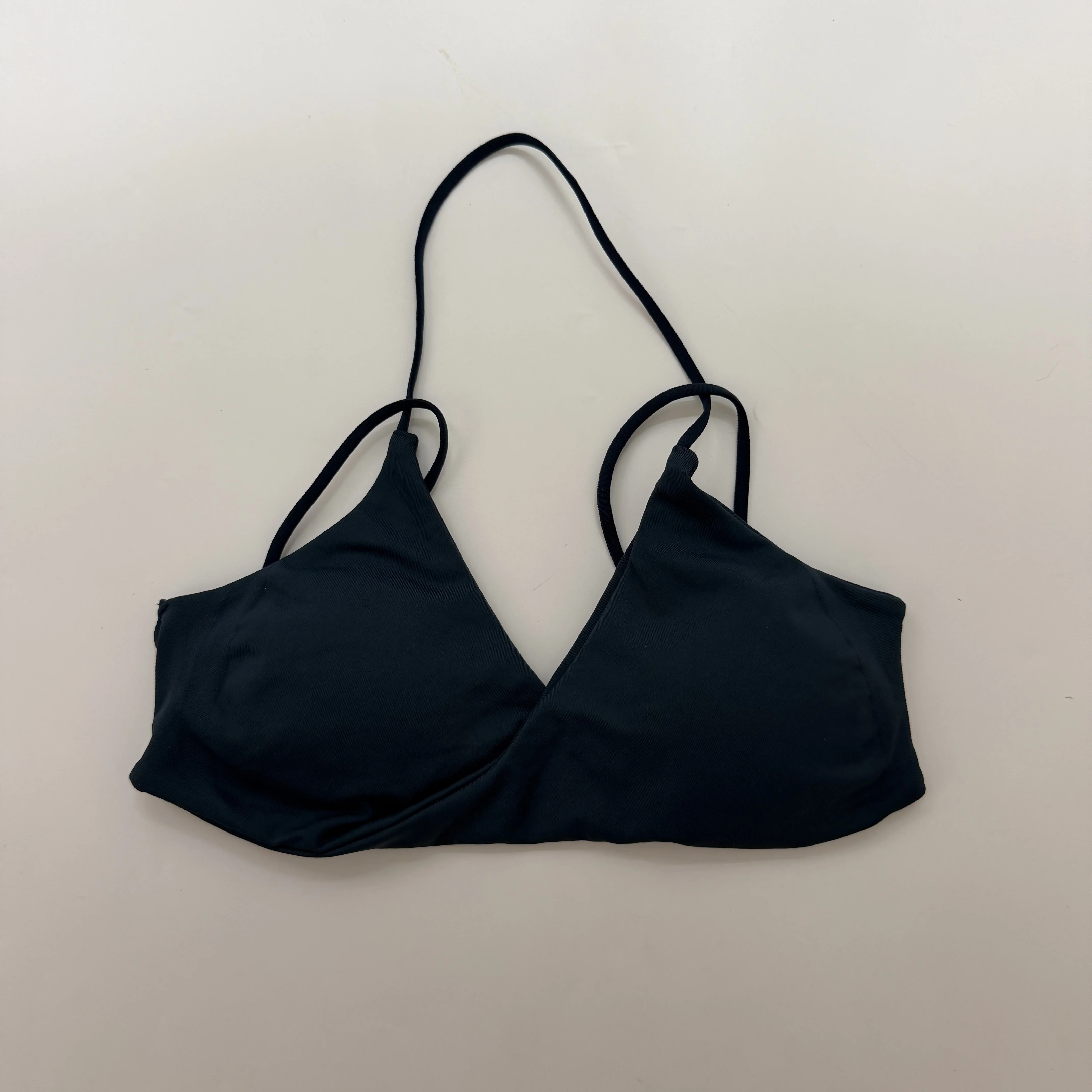 ツイストフロントスポーツブラ-レディース-セクシーvネック-スパゲッティストラップ-ワークアウトジム-クロップトップ-取り外し可能なパッド付き-シームレスヨガブラトップ
