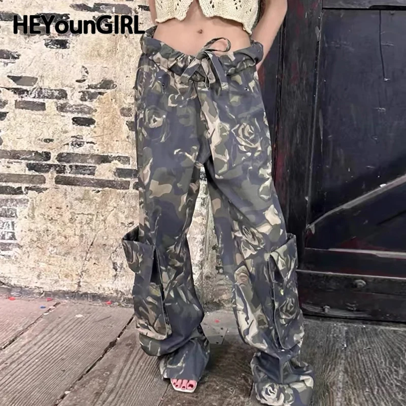 

HEYounGIRL Grunge Aesthetic Camouflage Sweatpants Harajuku Fashion Y2K Low Waist Cargo Pants Streetwear Vintage Women Trousers