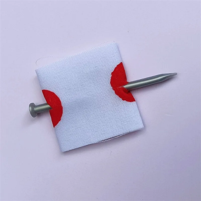 1-5PCS Fake Nail Through Finger Prank Toy Kids Novelty Magic Friend Halloween Scare Trick Joke Toy Practical Fool Jokes Gags