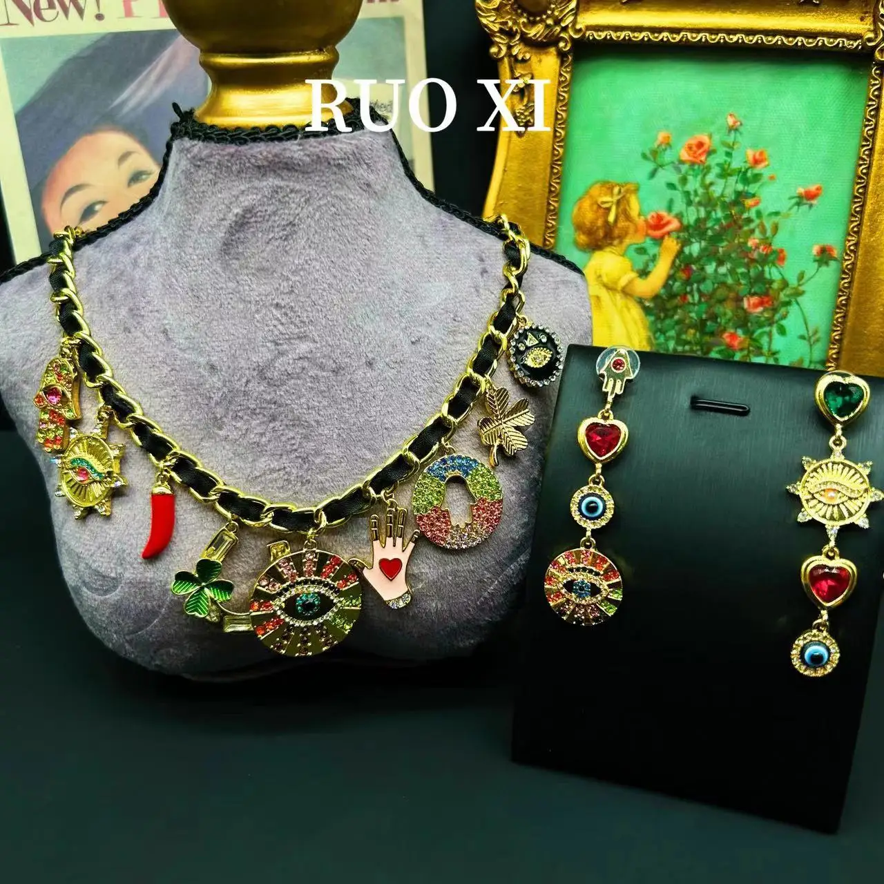 

2025 New Unique Crystal Necklace Earrings Suit Eyes Palm Necklace High-Quality Fashion Accessories Two-Piece