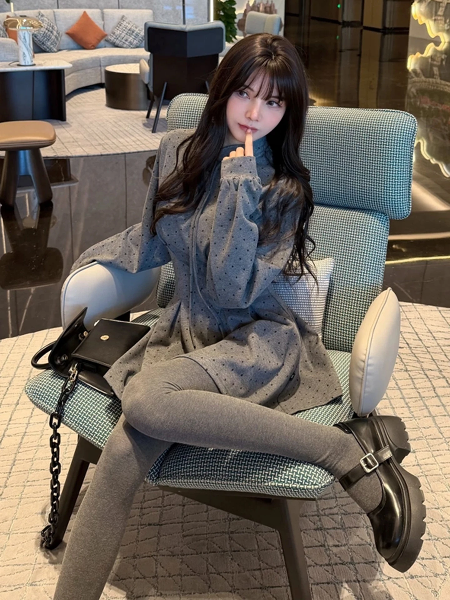 Vestido casual retro de mujer con cuello redondo, cintura con lazo y manga larga, de alta calidad, estilo polka dot, para caminar en la ciudad.