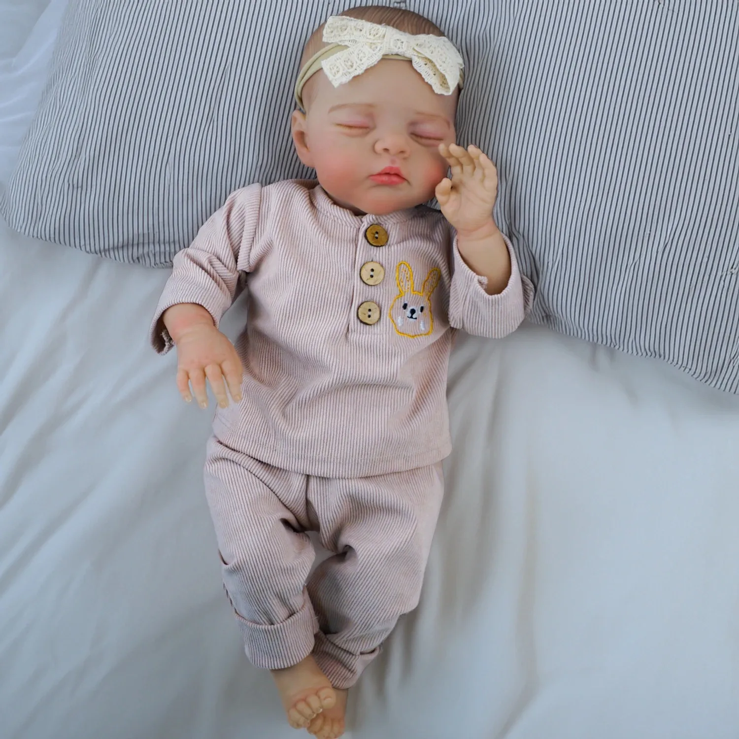 45CM Irys Soft Cotton Body Lifelike Reborn Sleeping Baby Dolls Multiple Layers Painting 3D Skin Visible Veins Hand Painted Hair