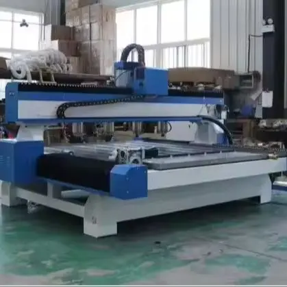 آلة CNC متعددة الرؤوس من الحجر باللون الأزرق مع 4 مغزل في إيران IRI