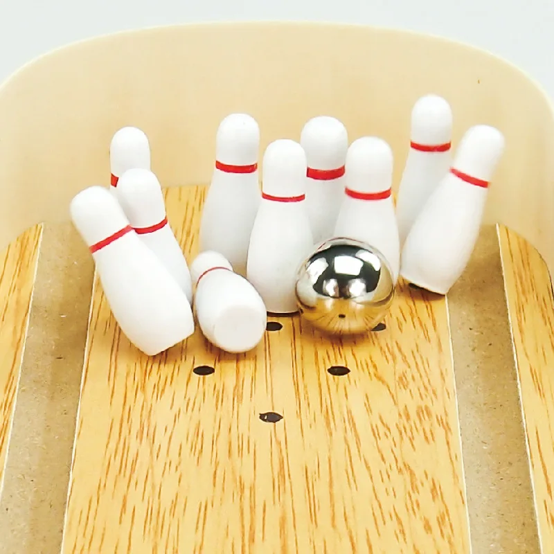 High-end small safe wooden children\'s educational innovation toys mini bowling set tabletop game wooden parent-child fun toys