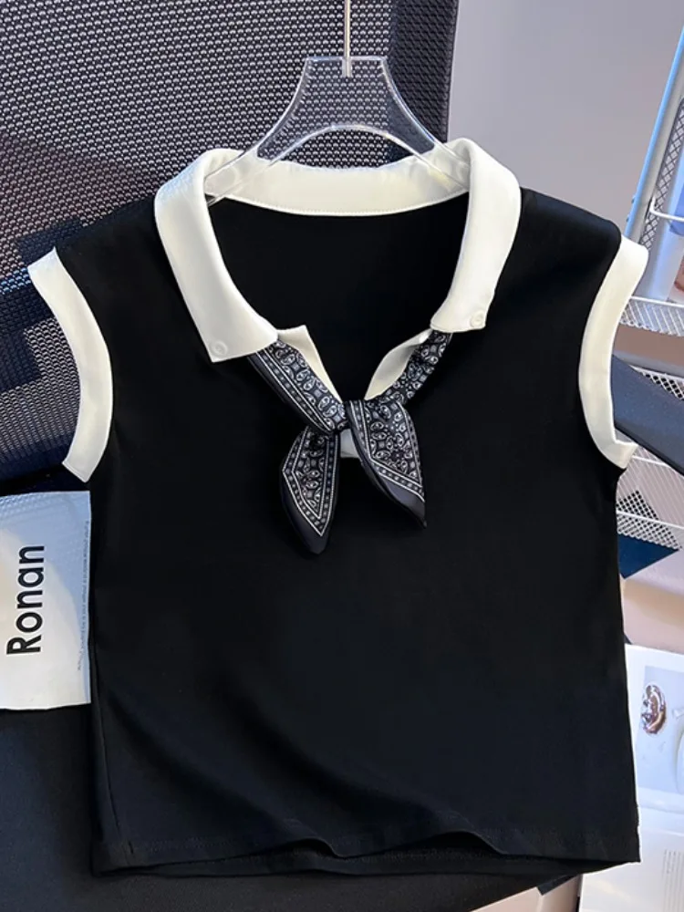 Summer ort Sve  Ne Vest Women's T-irt with Silk Scarf Korean Sle Slim Fit Design Sensation Self-Preserving Model