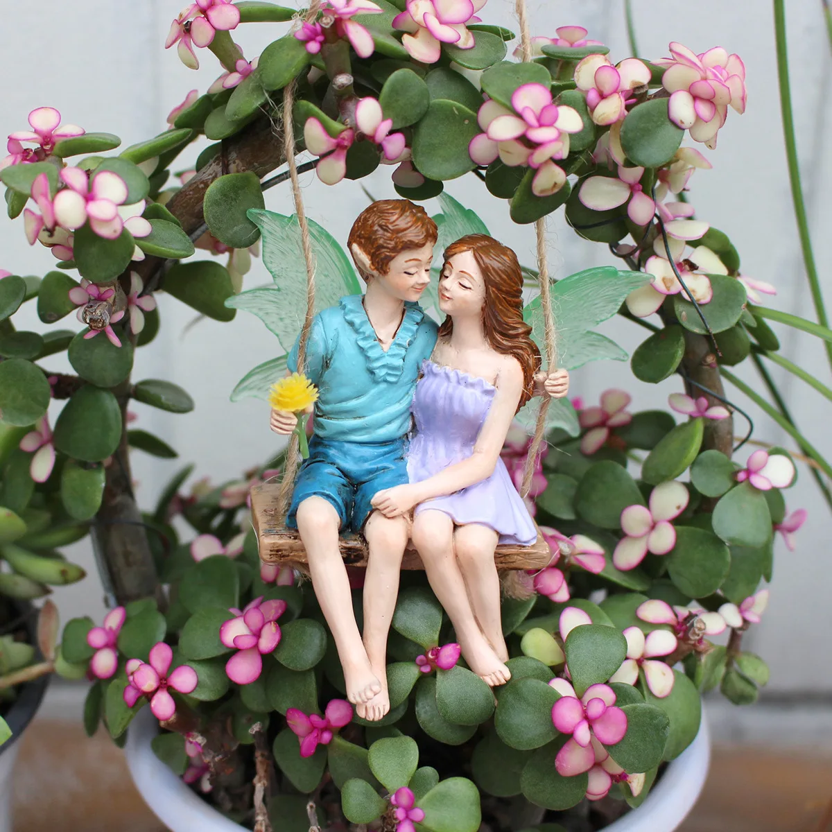 

Glowing Fairy Couple Garden Decor - Elegant Princess & Prince Statue, Romantic for Outdoor