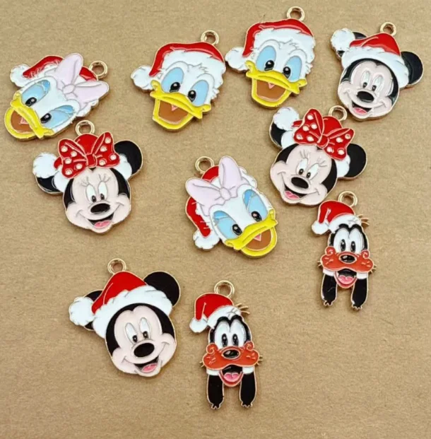 10 Pcs Christmas Pendants Charms  Jewelry Making For keychians Pendants Necklaces Bracelets DIY Accessories