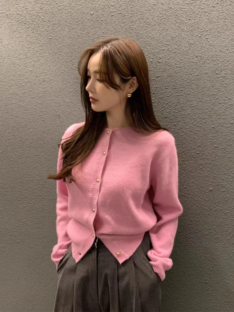 

Стильный вязаный свитер с металлическими пуговицами, длинными рукавами и круглым вырезом, свободного кроя, осенне-зимний, новый стиль, женская модная вязаная одежда