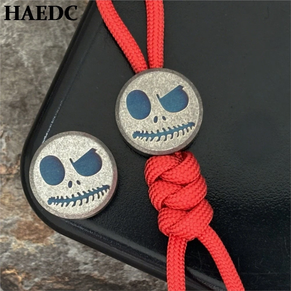 الهيكل العظمي التيتانيوم EDC Paracord قلادة سكين قلادة DIY مشبك حبل حبة معدات المشي لمسافات طويلة