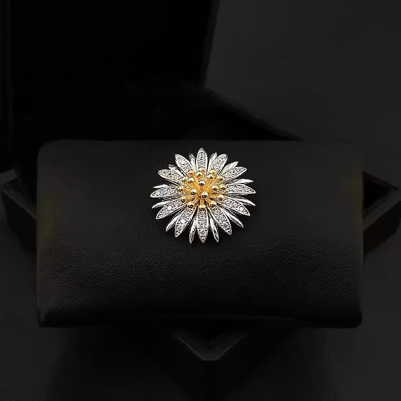 

Daisy Flower Brooch for Men Women Suit Collar Pin Sweater Corsage Cardigan Buckle Rhinestone Jewelry Clothing Accessories 5878