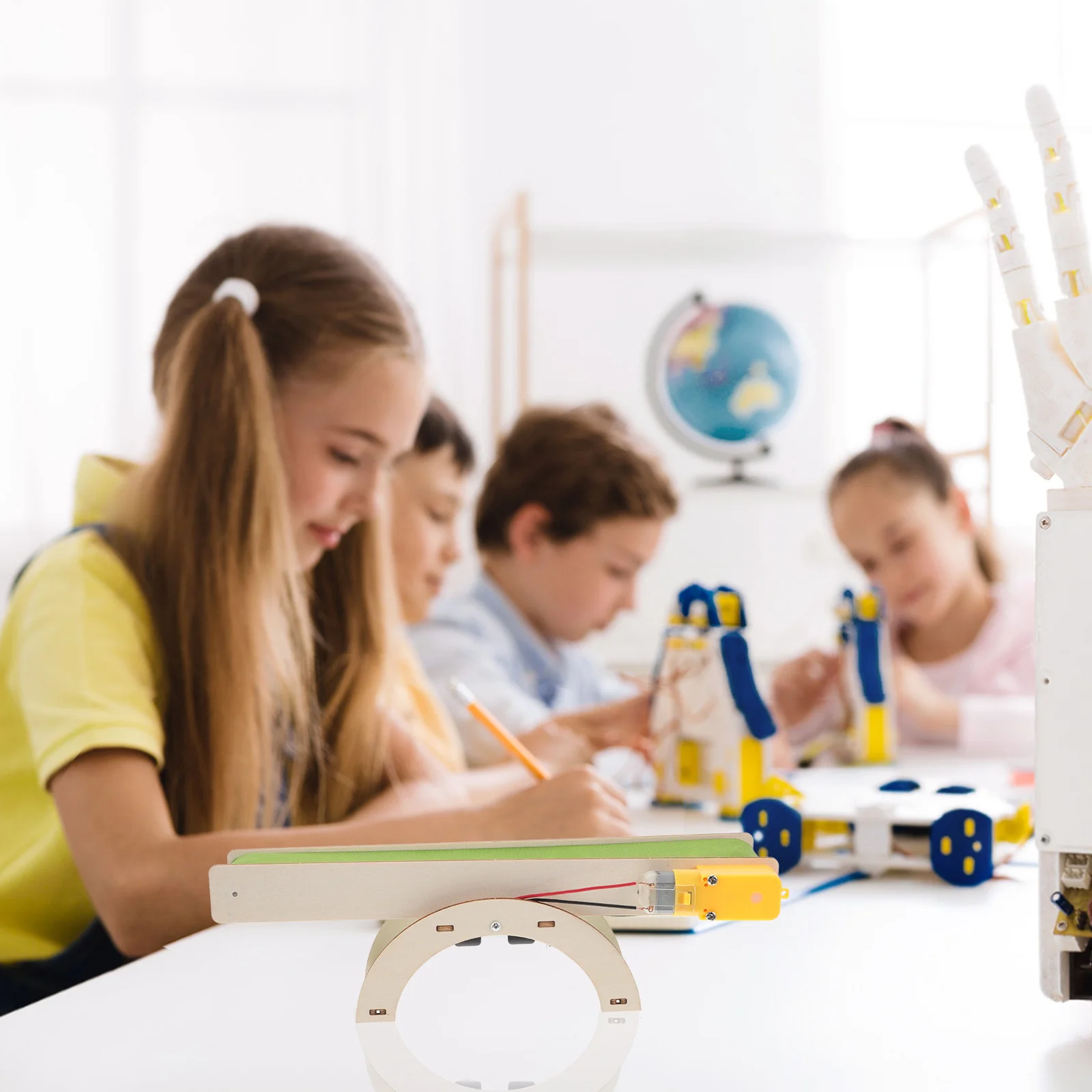 

Small DIY Electric Conveyor Belt 3D Wooden Assembly Stem Kit for Kids Project Educational Activity Tool