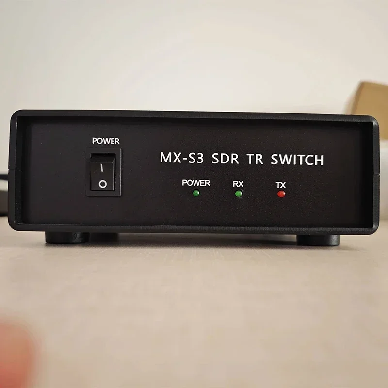 

Le commutateur d'émetteur-récepteur radio MX-S3 SDR ajoute le spectre pour FT-891 IC7100 et autres émetteurs-récepteurs