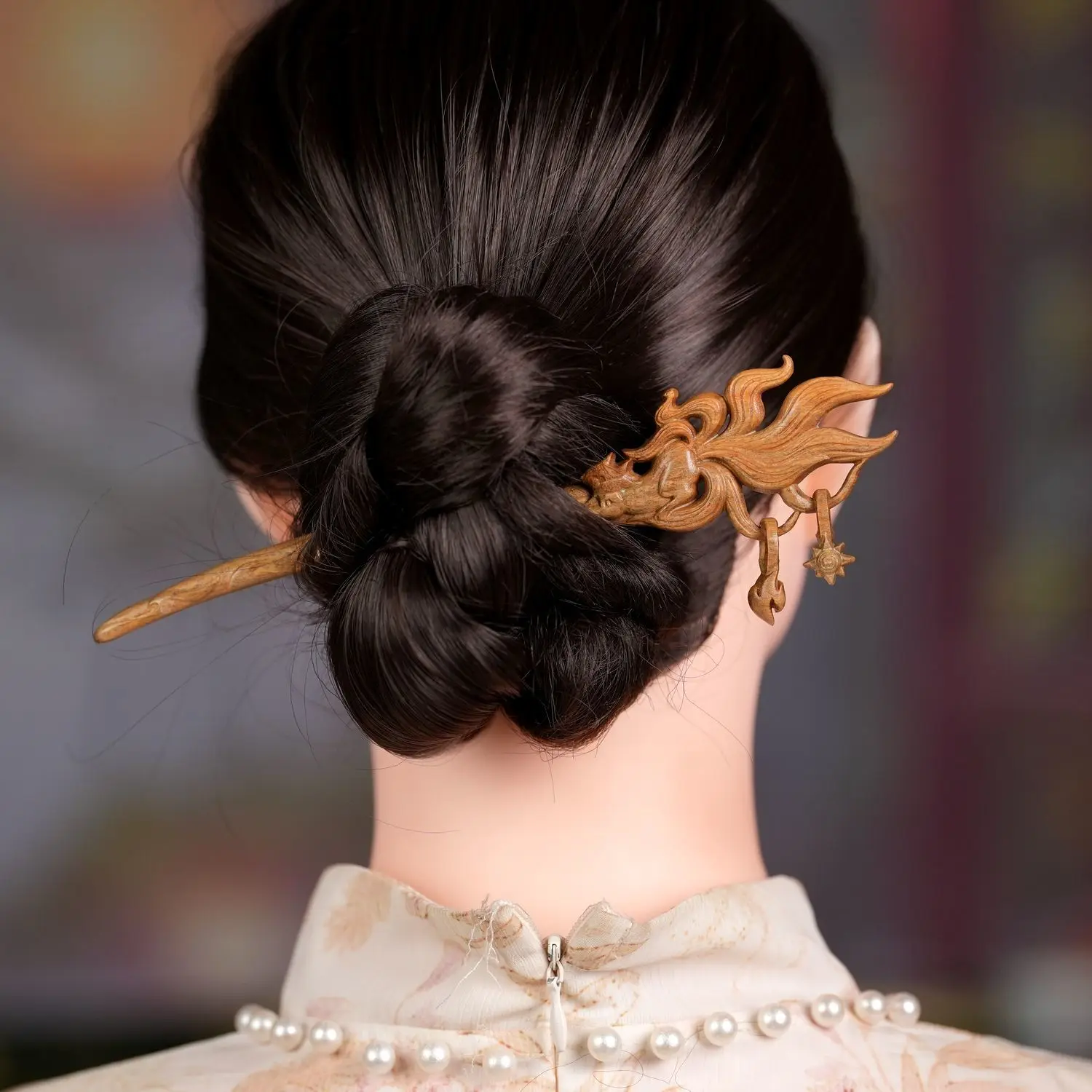 Chinese-style Nine-tailed Fox Sandalwood Hairpin Double-sided Carved Antique Exquisite Hair-pulling Headwear for Women