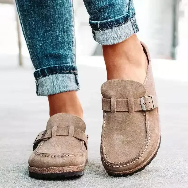 

Spring and Autumn New Slippers Women's Round Head Low Heel Half Slippers Fashion Belt Buckle Wear Resistant Retro Casual Shoes