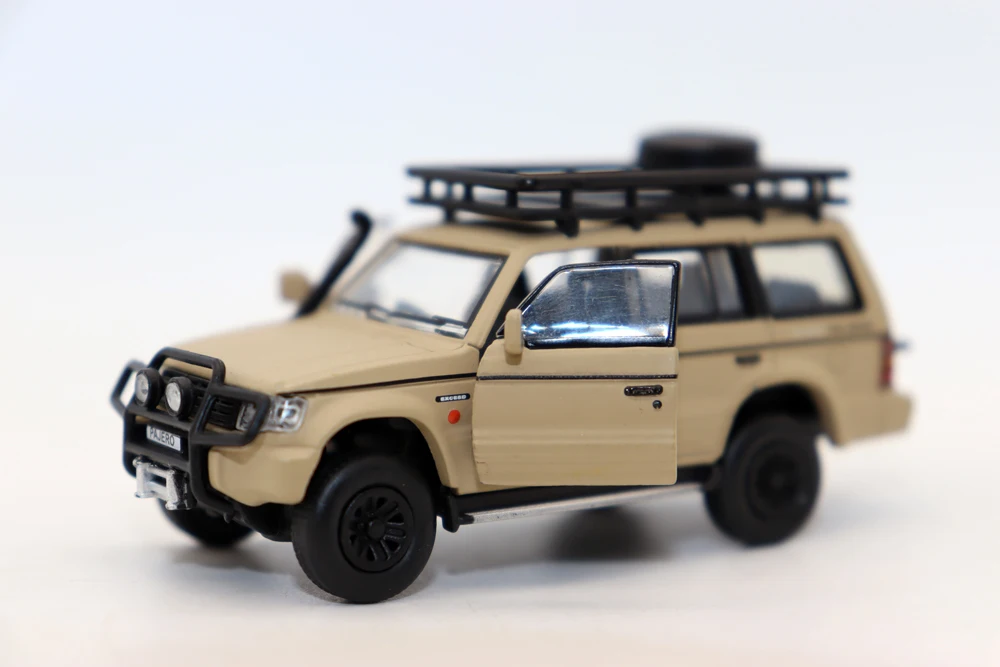 BM Creations 1:64  Pajero 2Gen Diecast Alloy Toy Cars Simulation Model For Collection gift