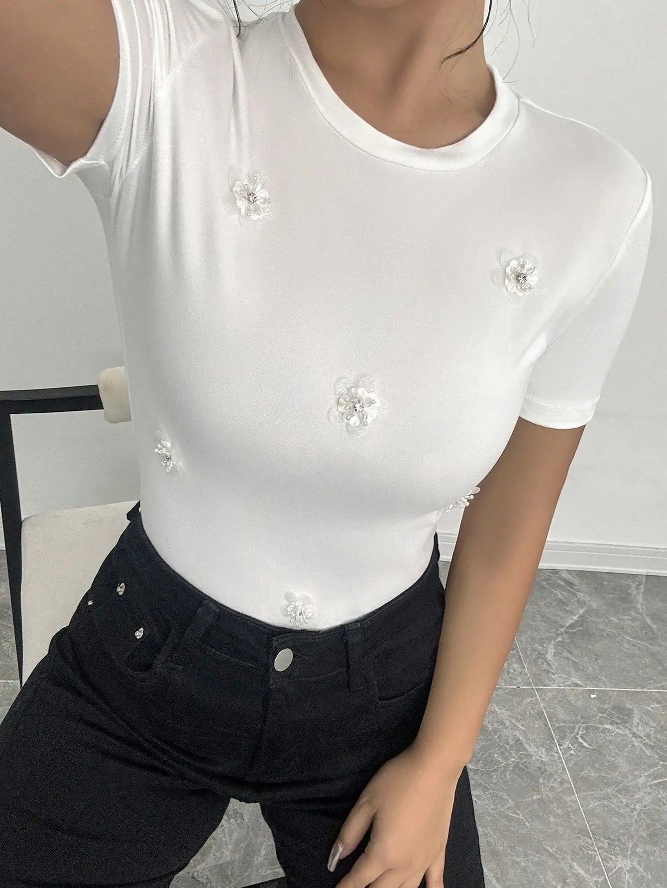 

Ladies Summer Everyday Elegant Romantic Holiday Music Festival Flowers Decorated Round Neck Loose White T-shirt