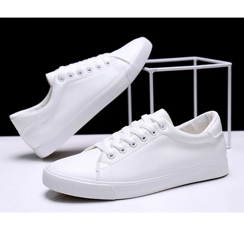 Zapatillas de deporte suaves para hombre, zapatos informales de marca a la moda, color blanco, primavera y verano, N021