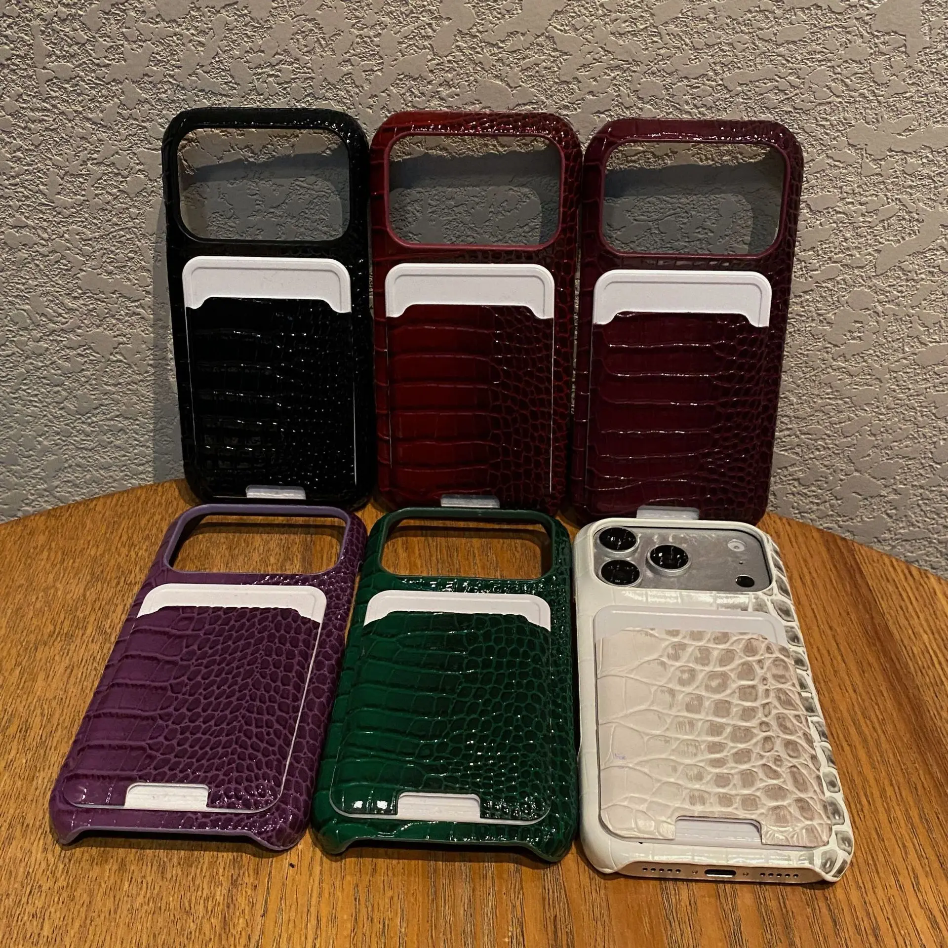 Krokodilmuster-Handyhülle für iPhone 17 Promax, 16 Plus mit Kartenfach, 15 Pro Halbpackung, 14 Fallschutz-Cover