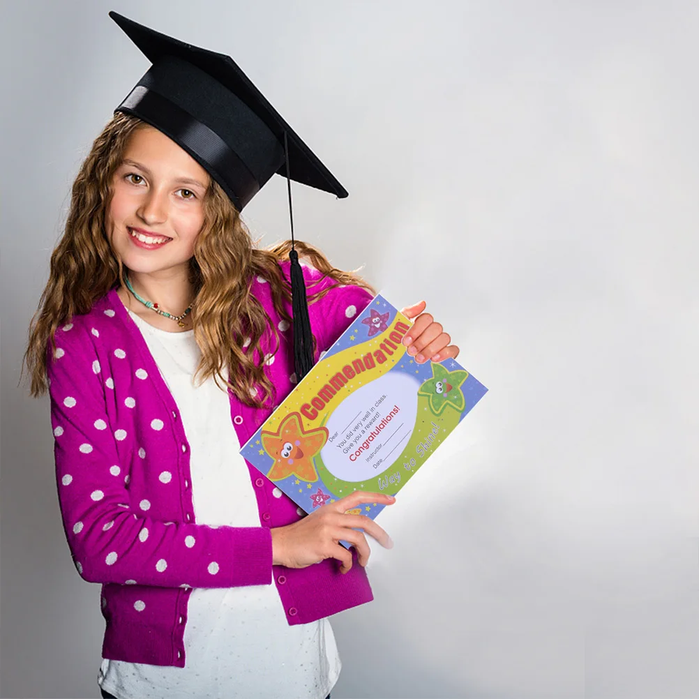 200 Uds. Certificados de premios para niños estilo de dibujos animados papel A5 impresión de una sola cara para graduación de actuaciones escolares