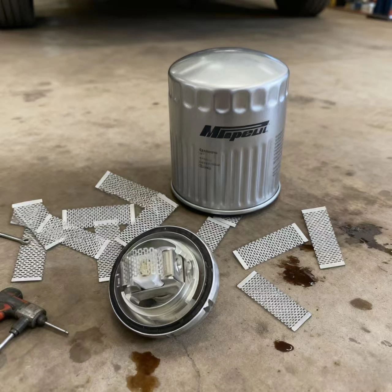 

Набор из 4 моделей автомобильных ручных инструментов: 18x6.2мм, 16x6.8мм, 0.13, 0.17, 0.19, 0.20 мм, 0.25 мм, 0.30 мм, 0.35 мм, 0.40 мм. Специальный металлический сетчатый провод для демонтажа.