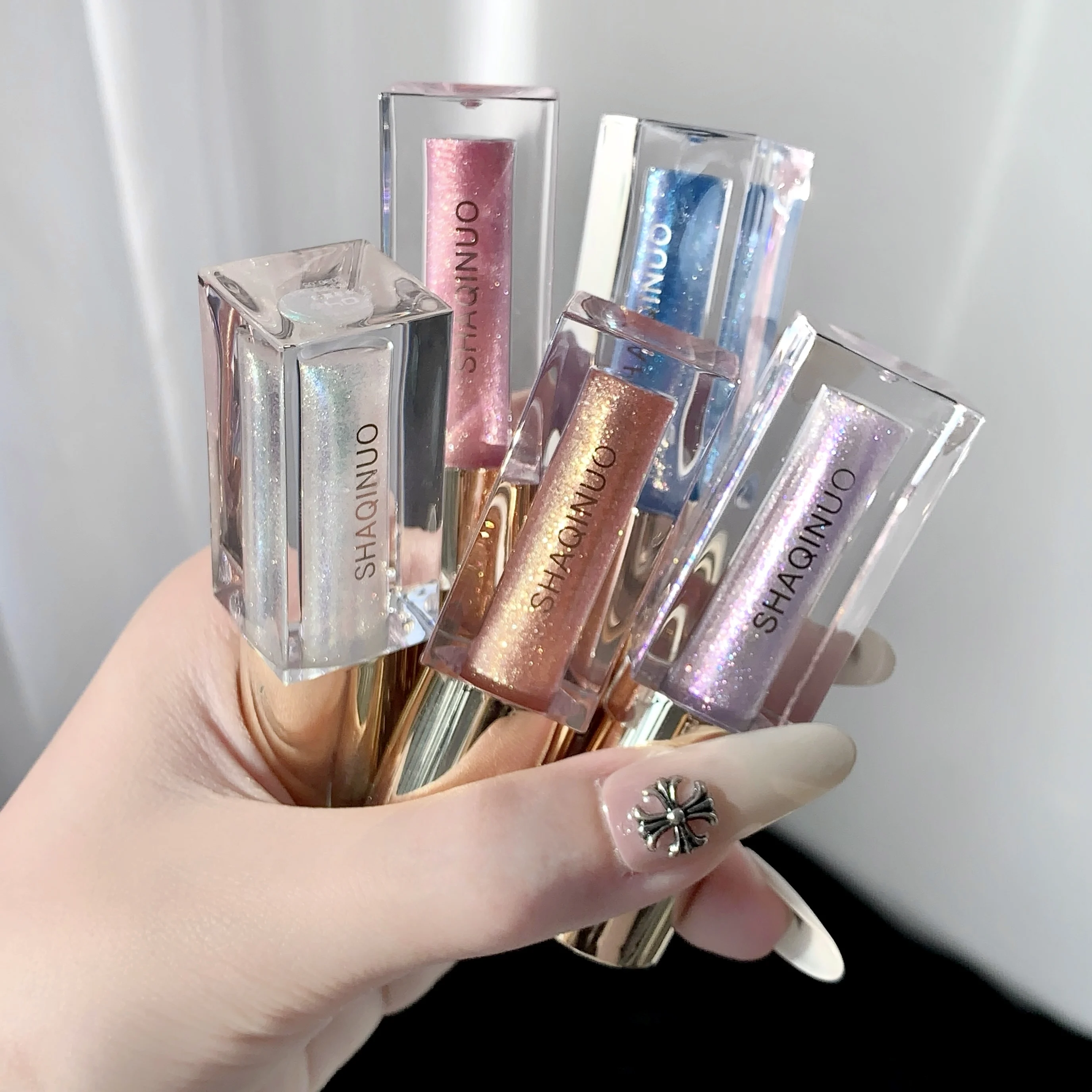 مجموعة ملمع شفاه مرآة لامعة من شاكينيو، ملمع شفاه خفيف لامع مائي 6 ألوان، ترطيب مرطب، يدوم طويلاً