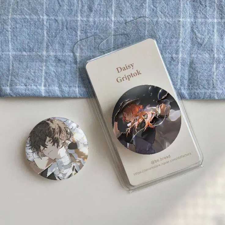 B-Bungo Stray Dogs Dazai Chuuya Minimalist Exquisite Tinplate Brooches: Sleek Badge Lapel Pins For Bag Practical Souvenir Gifts