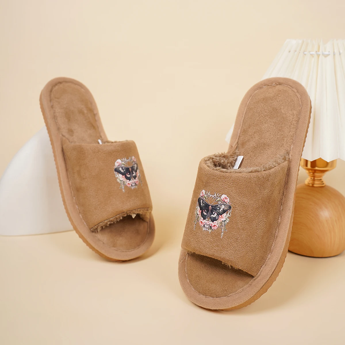 المرأة الربيع والصيف والخريف والشتاء أربعة مواسم النعال المفتوحة داخلي نوم النعال الذاكرة الإسفنج لينة فروي النعال ميلارد نمط البني الكرتون #4