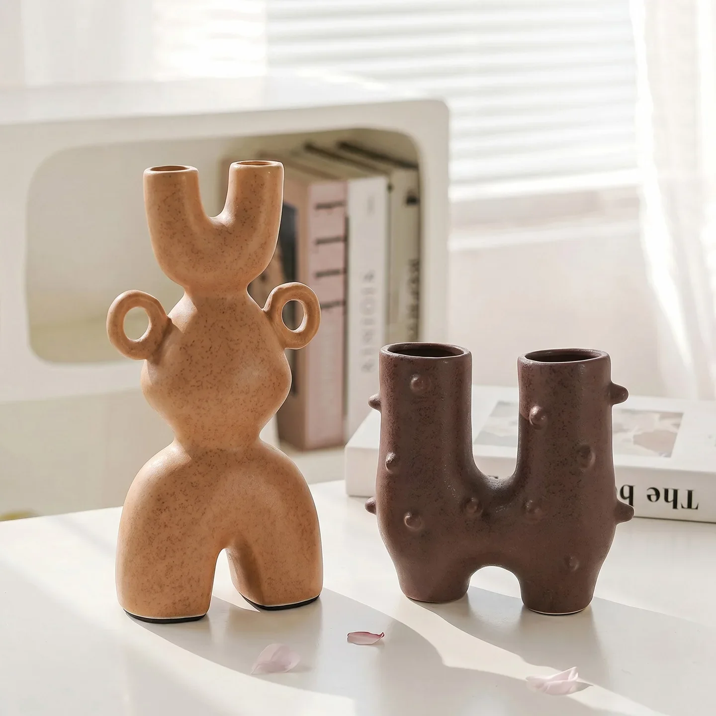 Minimalist U-shaped Ceramic Vase, Living Room Desktop Vase, Flower Arrangement, Home Homestay TV Cabinet Decoration Vase