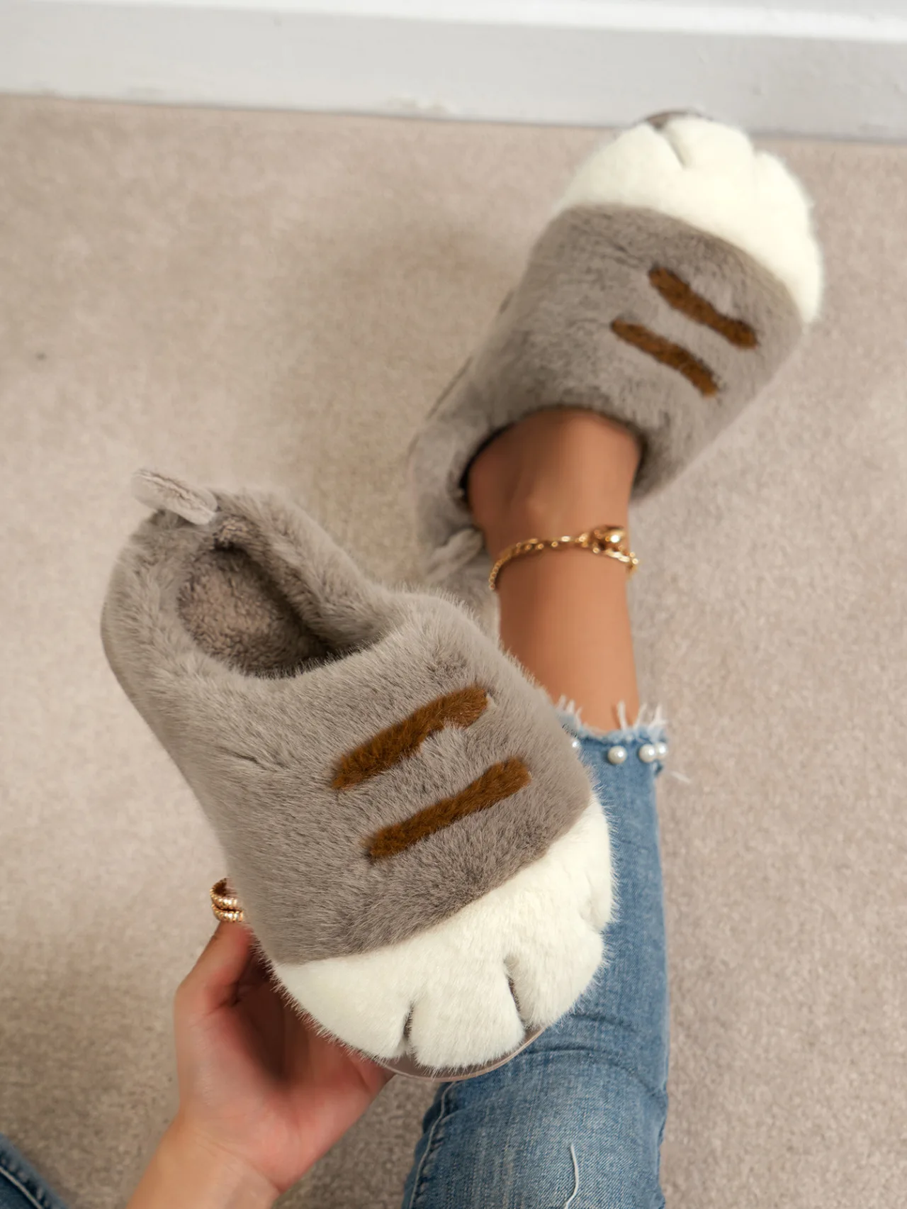 Neue Flauschige Katzenpfoten-Hausschuhe für Damen, Warme Winter-Pantoffeln, Lustige Flauschige Tierpfoten-Innenschuhe – Detail 4