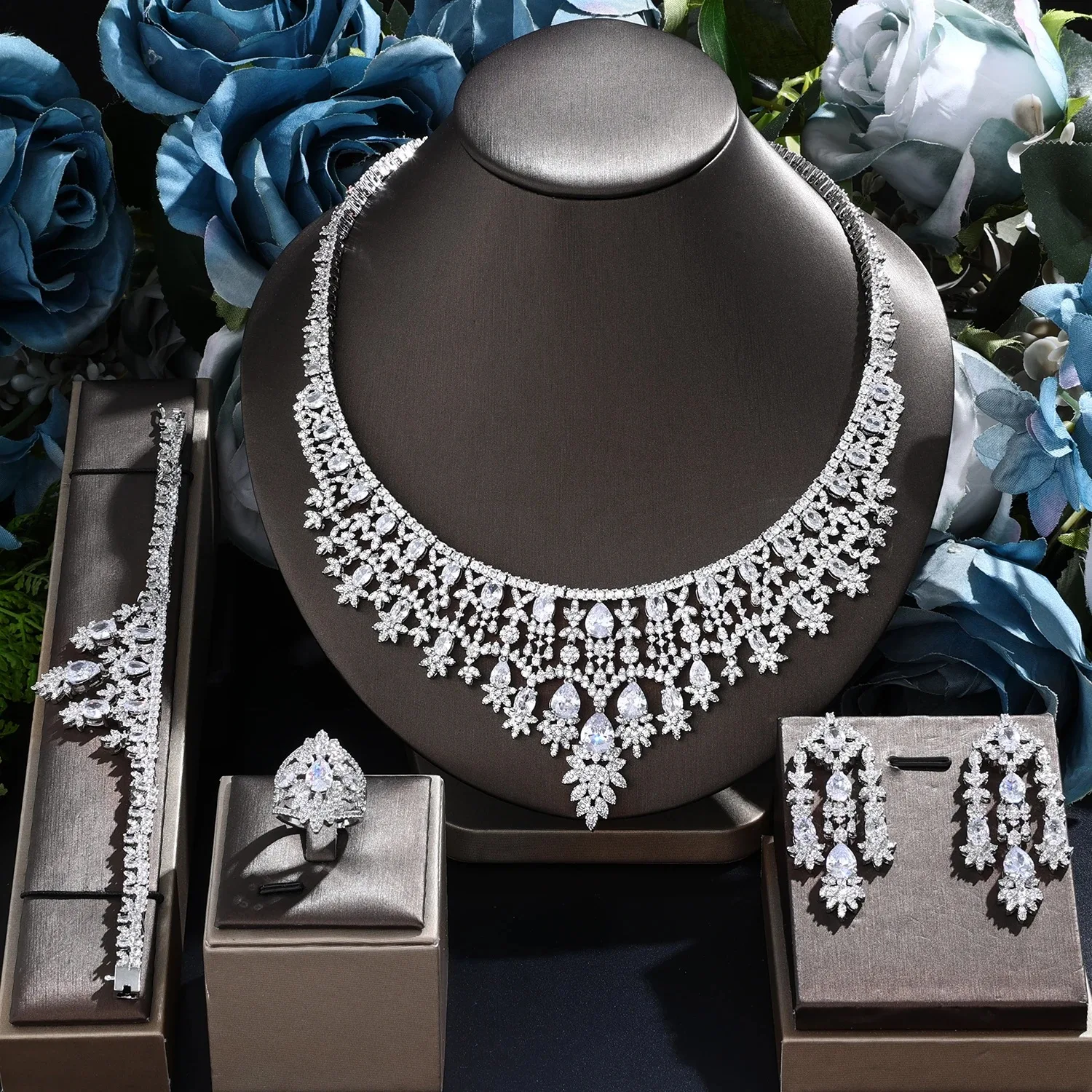 Sparkling Waterdrop Cubic Zircon 4Pcs Bridal Jewelry Set Indian Necklace Earrings Bracelet Ring Wedding Occasions Christmas Gift