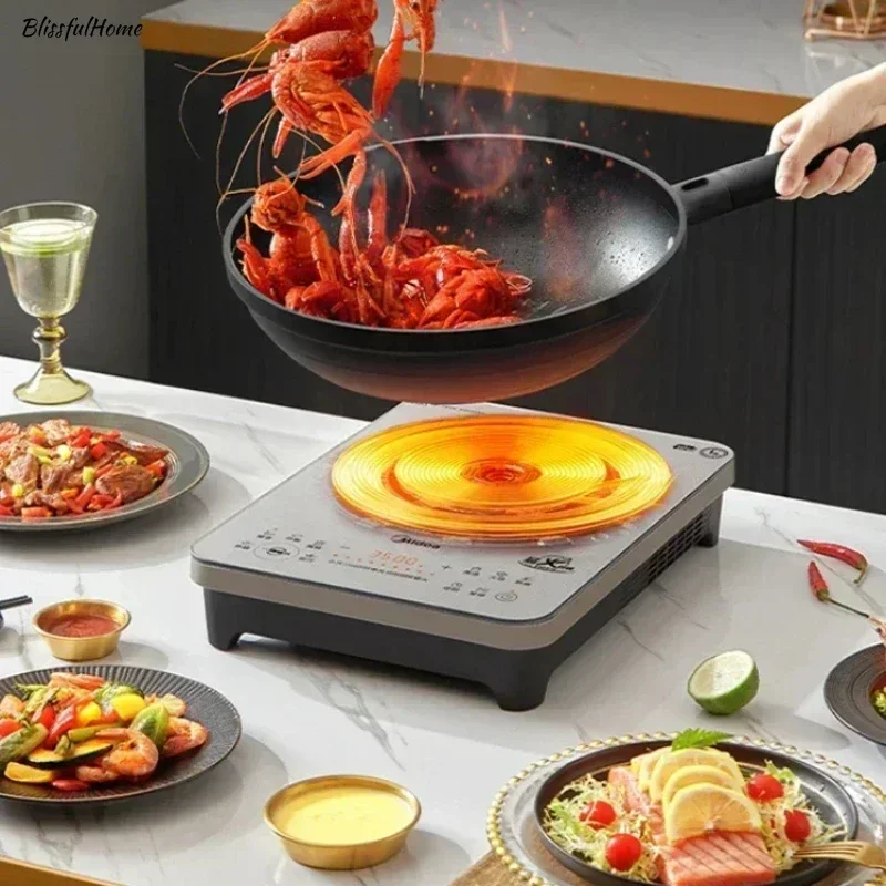 New induction cooker for home kitchen. 3500W fierce fire stir fry. High power induction cooker.