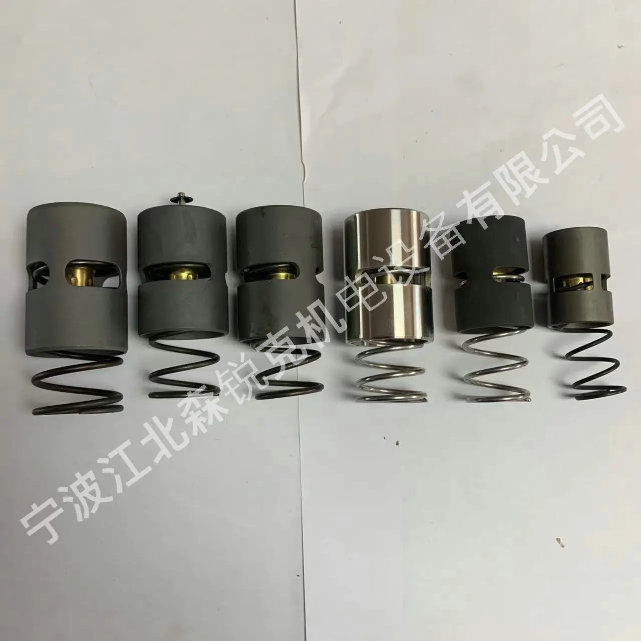 

Temperature control valve core 1625180618 for Atlas air compressor thermostatic valve maintenance package 162270640 PCS