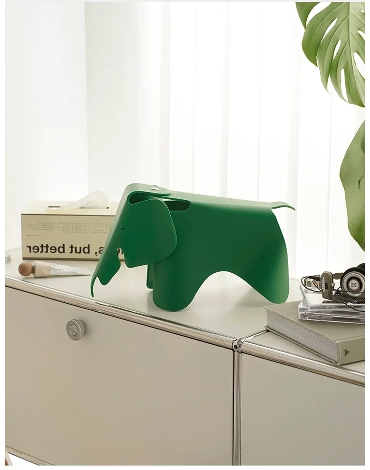 

Small Eames Elephant Home Decoration Model Plastic PP INS Polular Toy