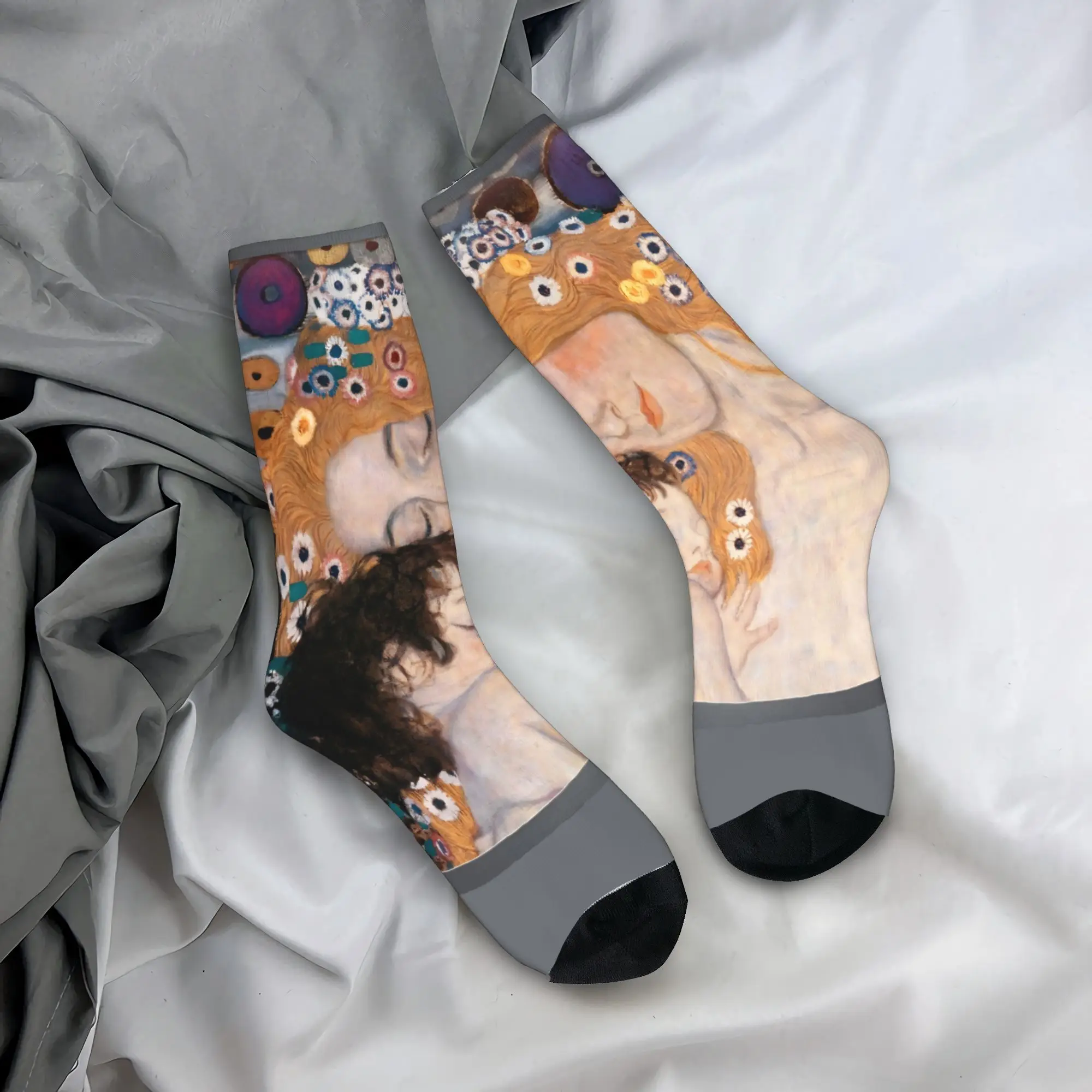 Women Men Socks klimt child Retro  Stockings Autumn Retro Comfortable Socks Graphic Skateboard Anti Bacterial Socks