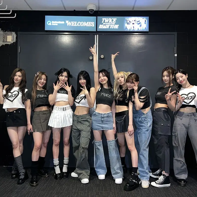 KPOP TWICE 5th WORLD TOUR Ready To Be Crop Top T Shirt Harajuku Fashion Sexy Y2K Short Sleeve Cropped Tee Shirt Femme Clothes