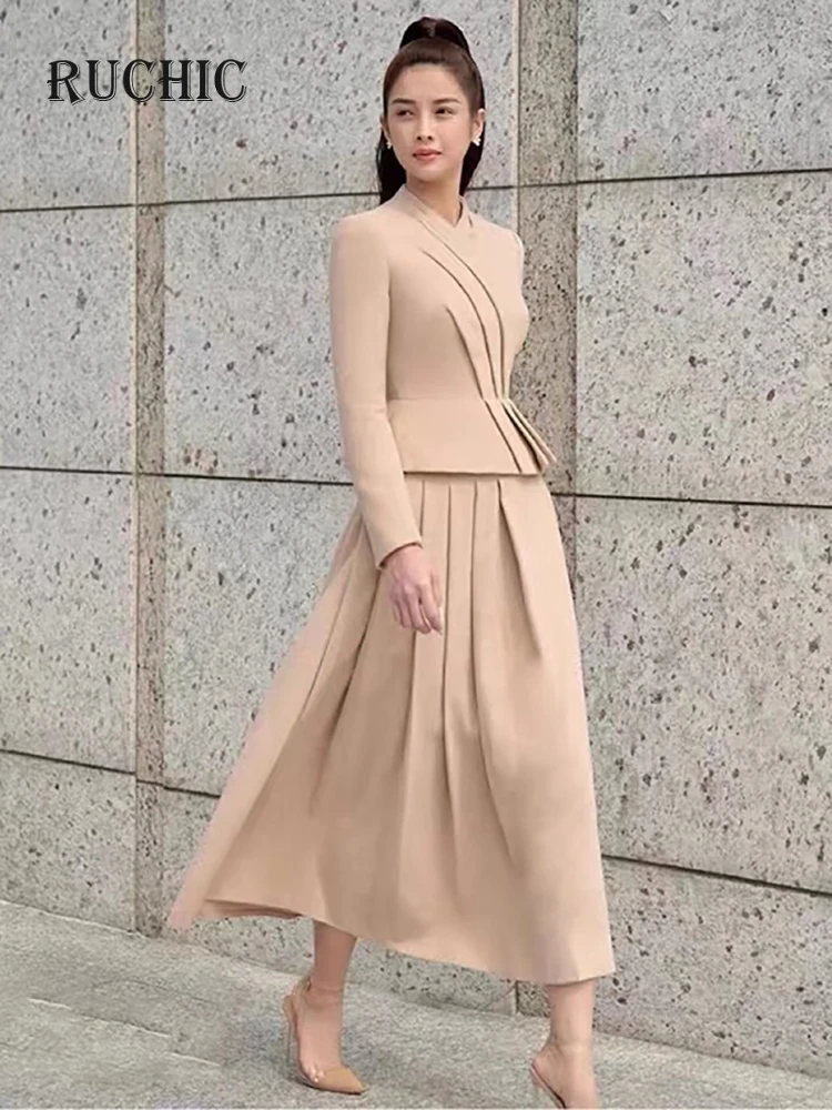 

2024 Autumn New Women's 2 Pcs Set O-neck Long Sleeve High Waist Pleated Coat Asymmetric Woolen Skirt Fashion Suit Trendy Style