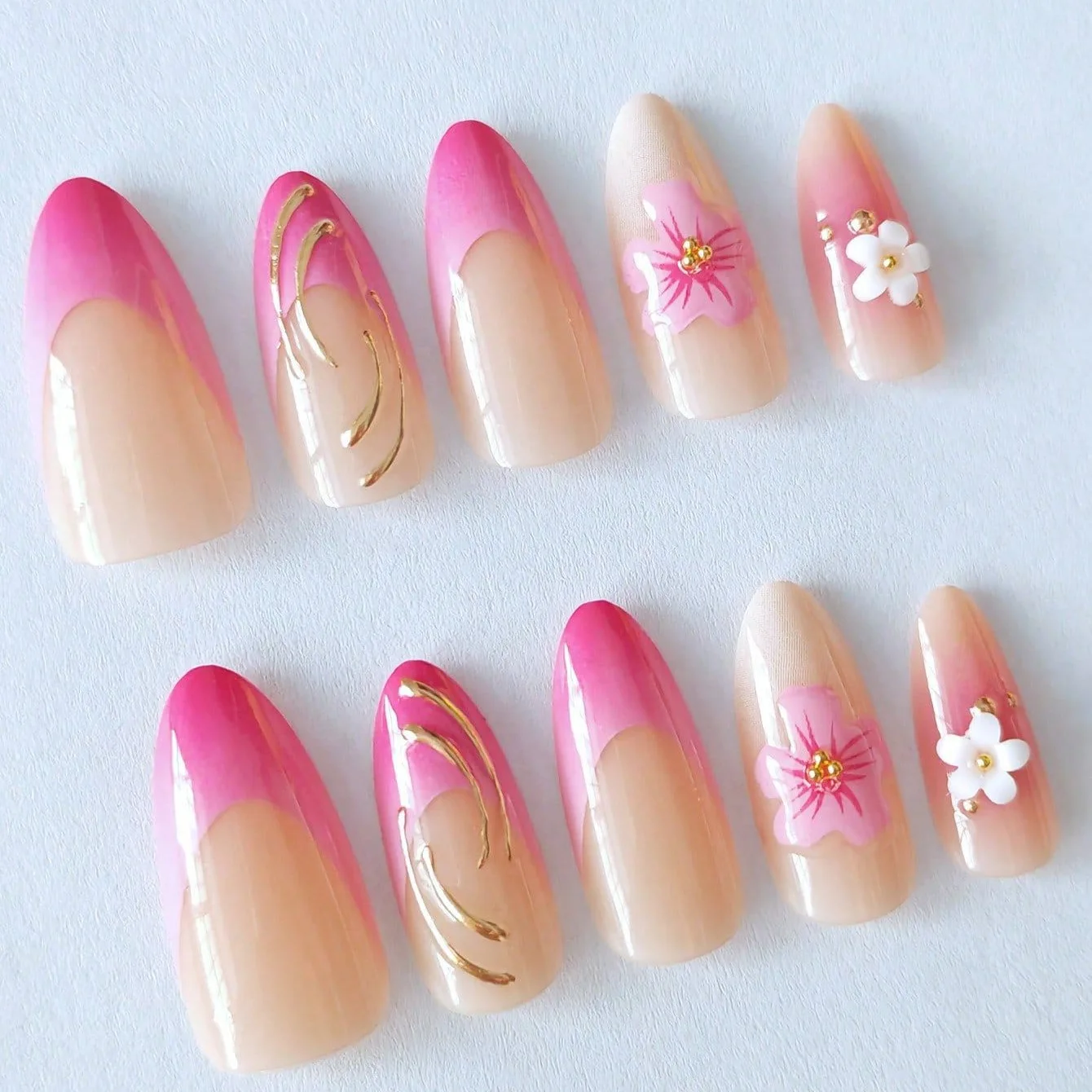 10枚入り プレスオンネイル グラデーションピンク フレンチロングアーモンド つけ爪セット フラワーデザイン フェイクネイル ウェアラブル ゴールデンライン マニキュア
