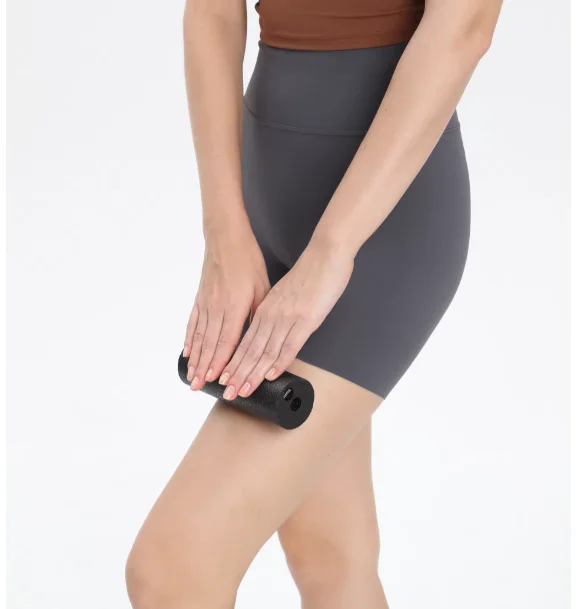 EPP Mini-Axis Fitness Roller, with a hollow design, helps relieve muscle soreness in the arms, hips, and legs.