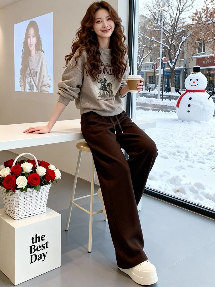 

Fashionable Anti-Aging Women's Sweatshirt And Wide Leg Pants Spring 2026 Casual Sporty Two-Piece Set Comfortable High Waist