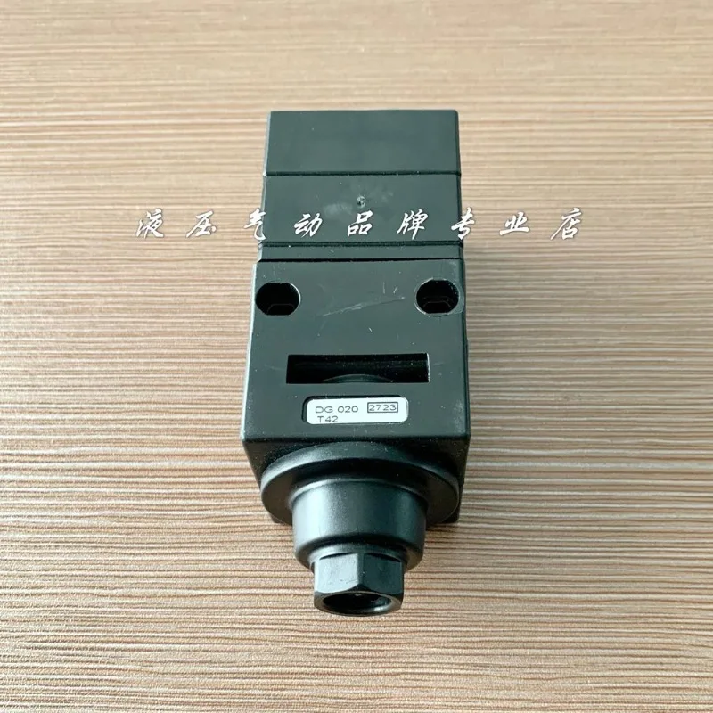 Italy AIRCOMP tire burst charge valve fast charge valve DG 020 T42 0200000001 accessories