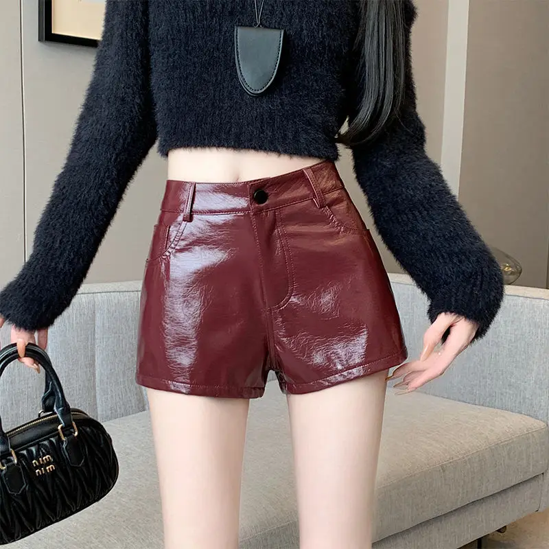 Spice girl high waist black leather shorts women's 2025  winter new wide-leg leopard print  leather shorts hot pants outside