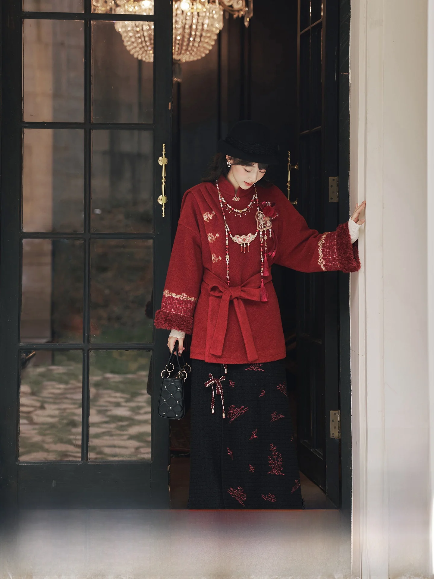 

Красный шерстяной жакет с вышивкой, новогодний женский зимний модный комплект: юбка и верхняя одежда, традиционный китайский костюм Ханьфу