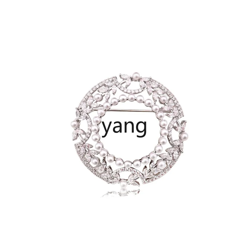 

LMM Premium White Crystal Luxury Pin High-end Brooch Simple Retro Pearl Accessories