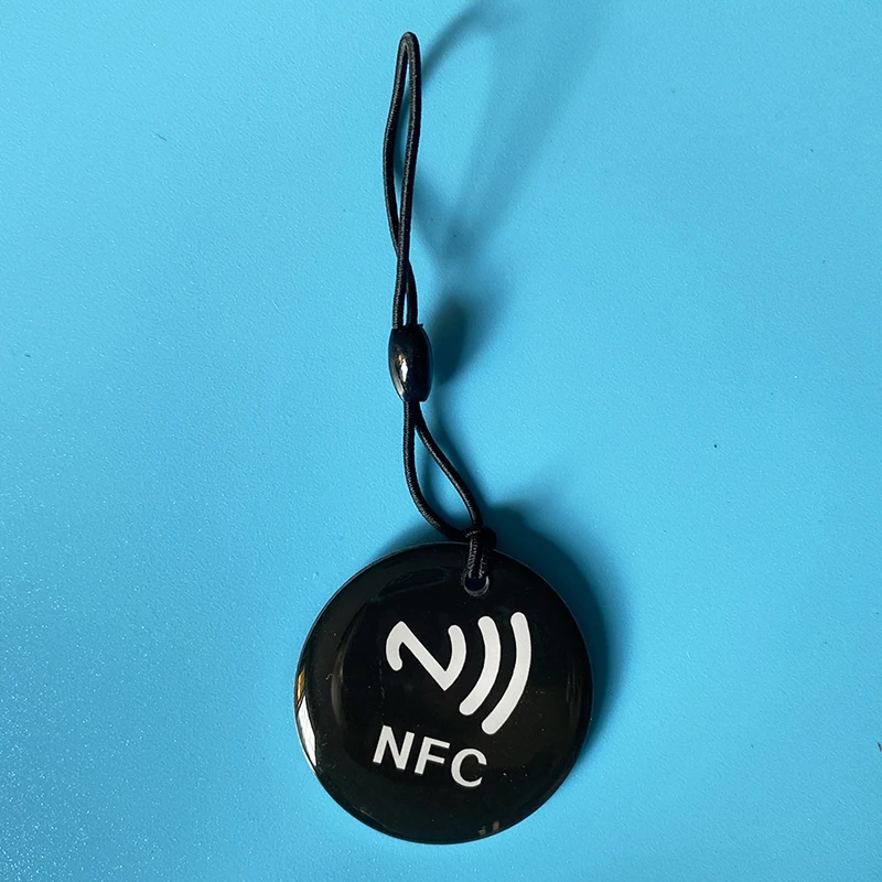 5 stücke für alle nfc-fähigen Telefon-NFC-Tags Etikett ntag213 Epoxy-Karte 13,56 MHz Byte NFC-Schlüsselbund-Token mit Seil wasserdicht