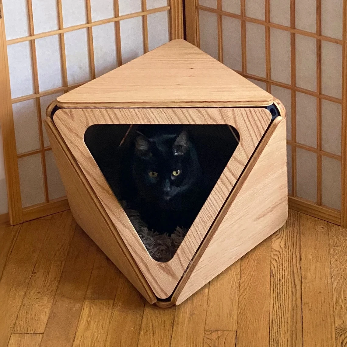 JUNJI Modern Oak Cat Bed Geometric Cat Cave Multipurpose Home Decor Furniture Designer Pets Gift Cat Cage