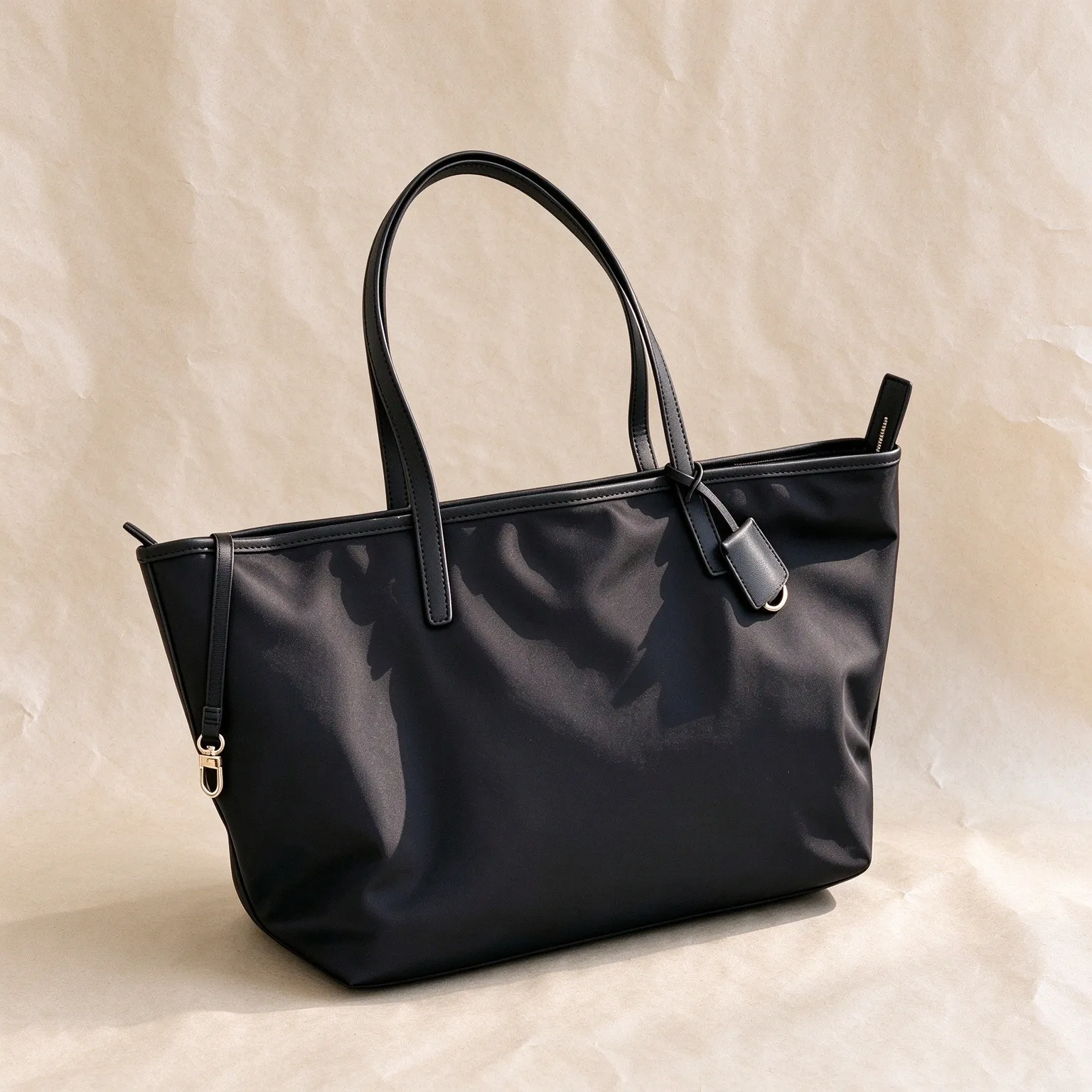 Ultra Light Large Capacity Women's Tote Bag, Minimalist Stylish Daily Handbag with Laptop Compartment