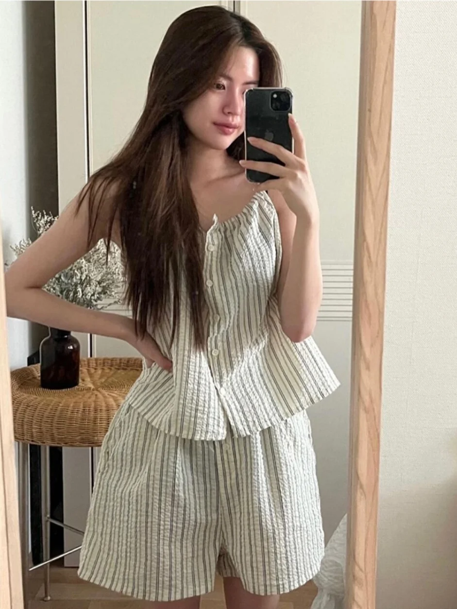 Summer Casual Cotton Linen Striped Crop Top And orts Pajama Set Women's Spwear V-ne Button Decoration Thin Fabric