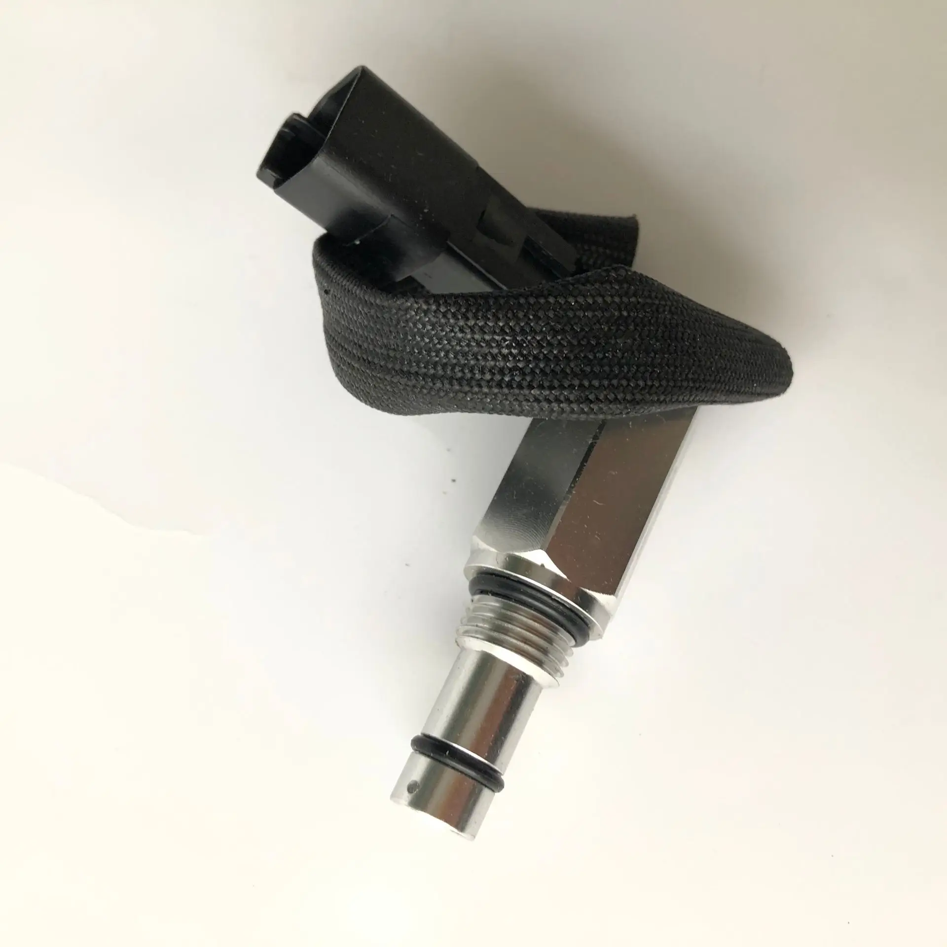 

227-6744 Датчик давления 2276744 для шарнирного самосвала Caterpillar 725 730 740 735 Нагрузчик 950H 950G 986K ​