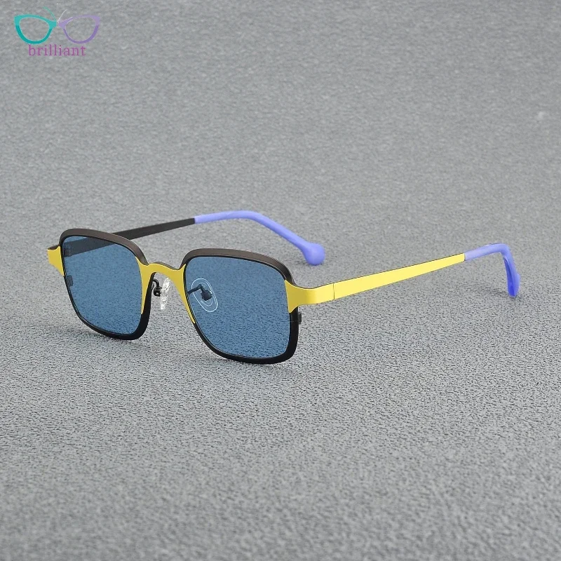 Fashion Ultra Light Pure Titanium Colored Sunglasses for Men and Women Square UV Resistant Can Be Paired with Myopia Sun Glasses